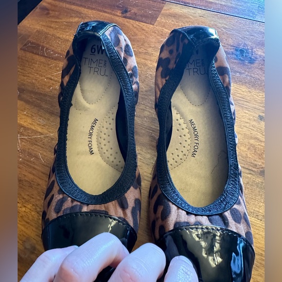 Flats - Picture 13 of 14